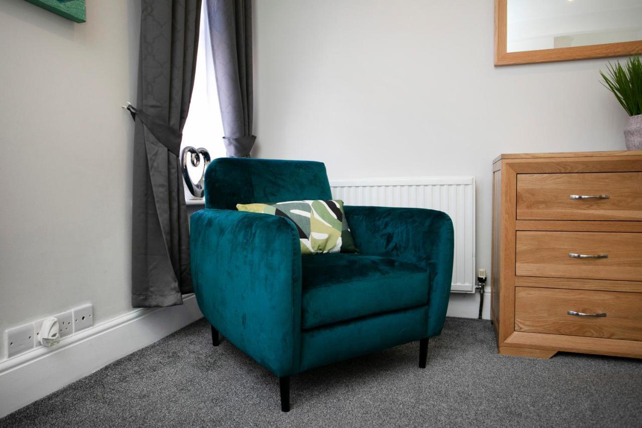 Spring Villa Leicester Extérieur photo